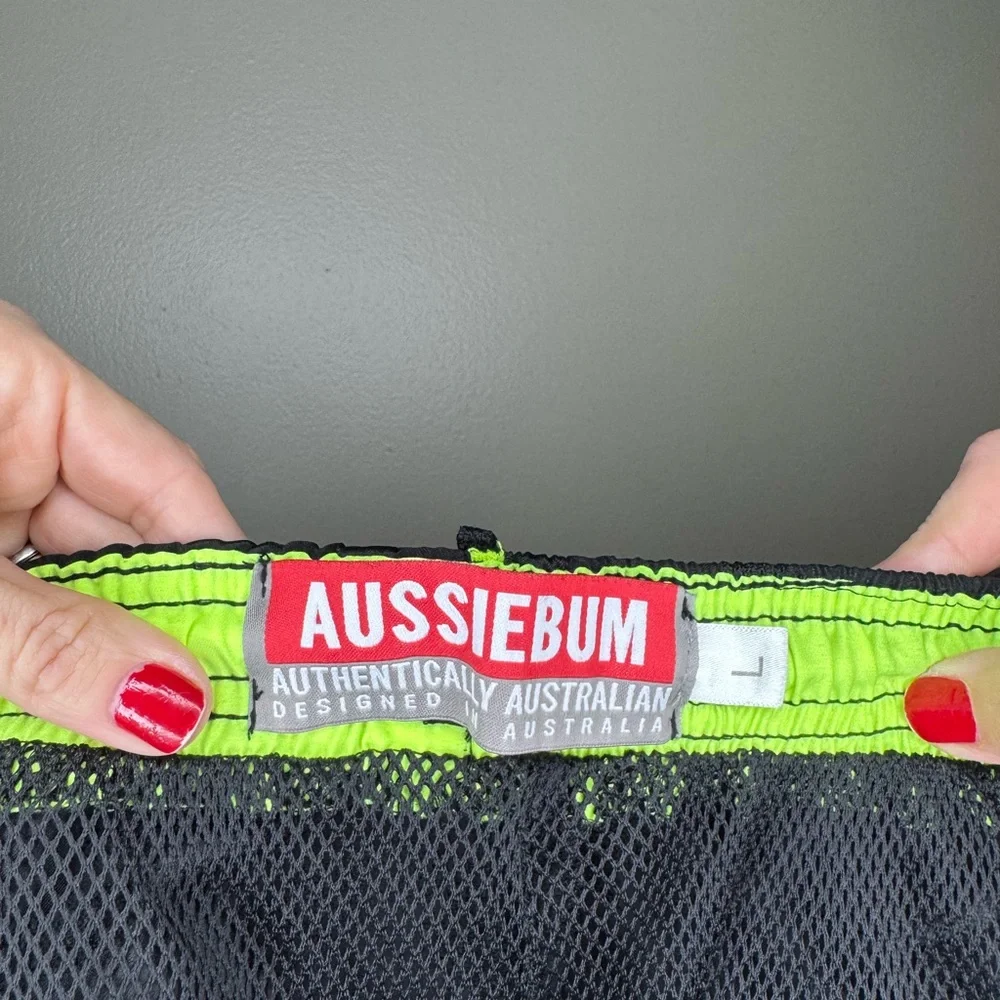 AussieBum Swim Trunks Men's Large Black Camo Neon Green‎